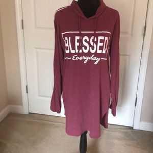 Long sleeve hooded tee
